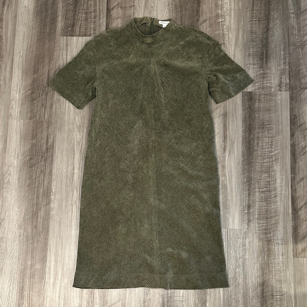 Prologue Mock Neck Short Sleeve Corduroy Dress - Small